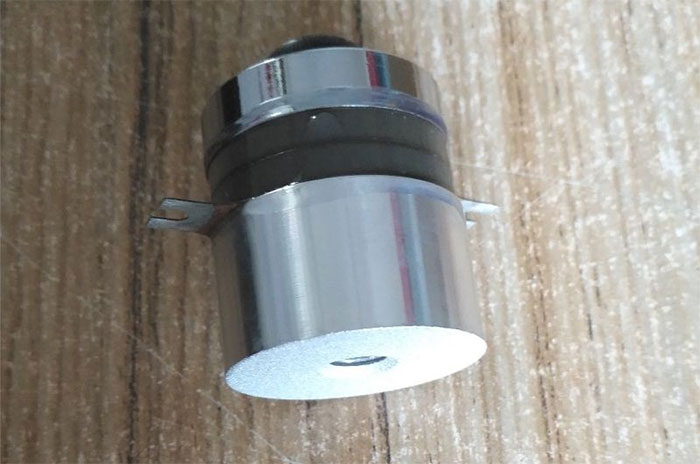 工業(yè)振動傳感器的優(yōu)勢是什么，該如何選擇？(圖1)